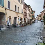 Semesterbostad La Casa Gialla Di *