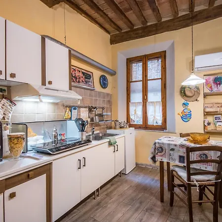 La Casa Gialla Di *