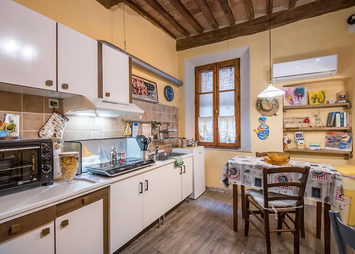 La Casa Gialla Di *